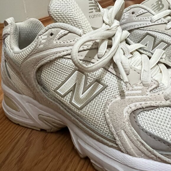 New Balance 530 Sneakers. Cream / Neutral - Women’s 6.5 - Picture 3 of 8